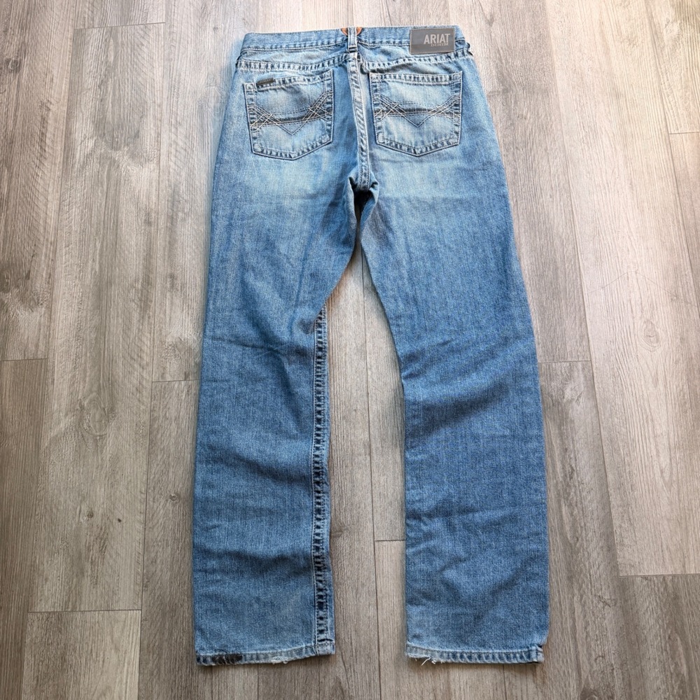 Ariat Mens 33x34 Vintage M1 Straight Leg Jeans Light Wash Distressed Denim